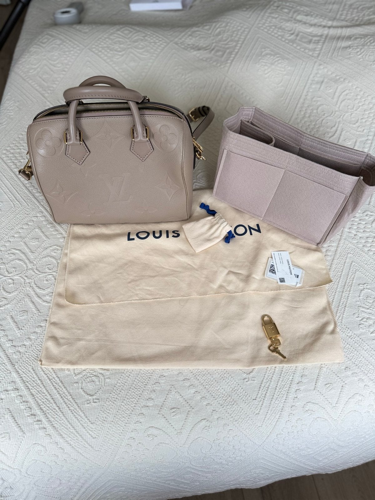 Louis Vuitton Speedy Bandoulière 25, Ophalen of Verzenden, Zo goed als nieuw, Beige, Handtas