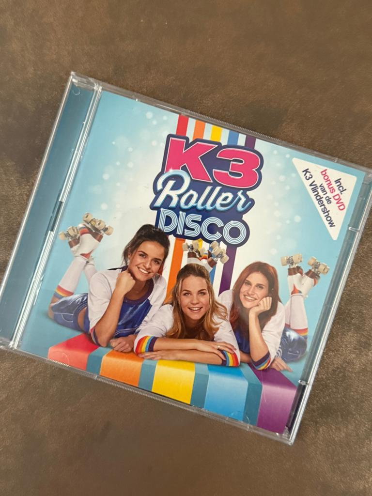 K3 Roller Disco CD + Bonus DVD K3 Vlindershow, Ophalen of Verzenden, Zo goed als nieuw, Muziek, 3 tot 5 jaar