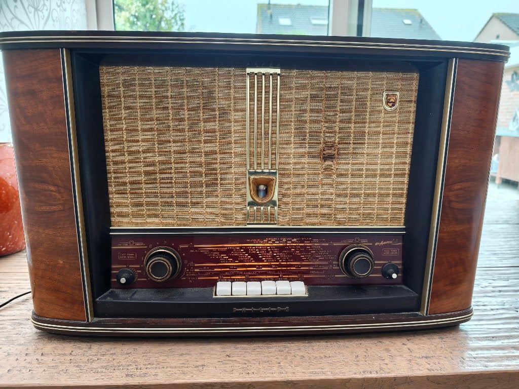 Oude werkende Philips buizen radio, Ophalen, Gebruikt