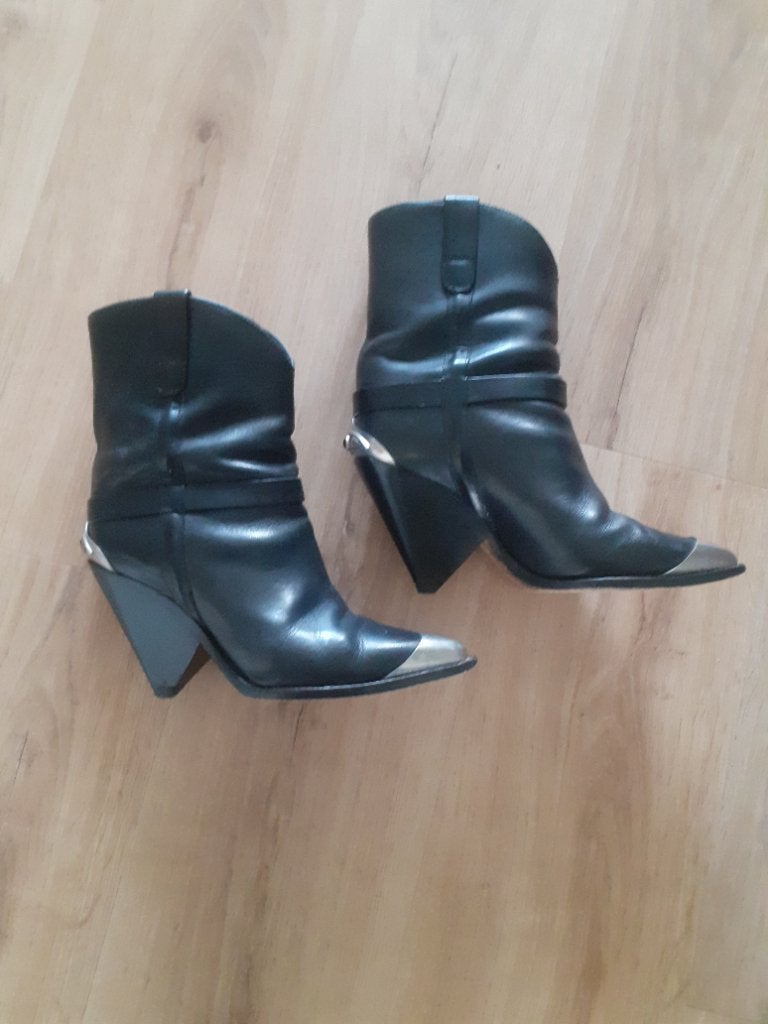 Isabel Marant Lamsy western laarsjes mt.38, Kleding | Dames, Schoenen, Isabel Marant, Zwart, Lage of Enkellaarzen, Ophalen of Verzenden