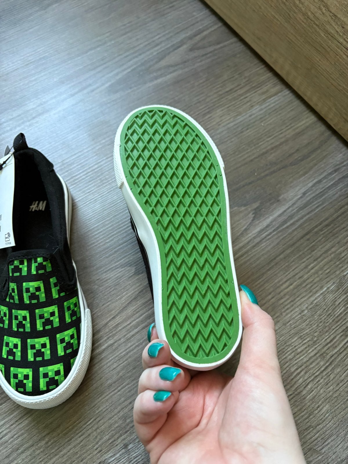 Nieuwe Minecraft gymschoenen H&M maat 29, Sportschoenen, Nieuw, Ophalen of Verzenden, Jongen