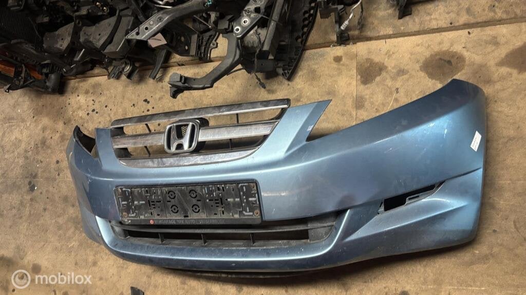 Voorbumper Honda FR-V ('04-'10), Ophalen, Honda, Gebruikt, Honda