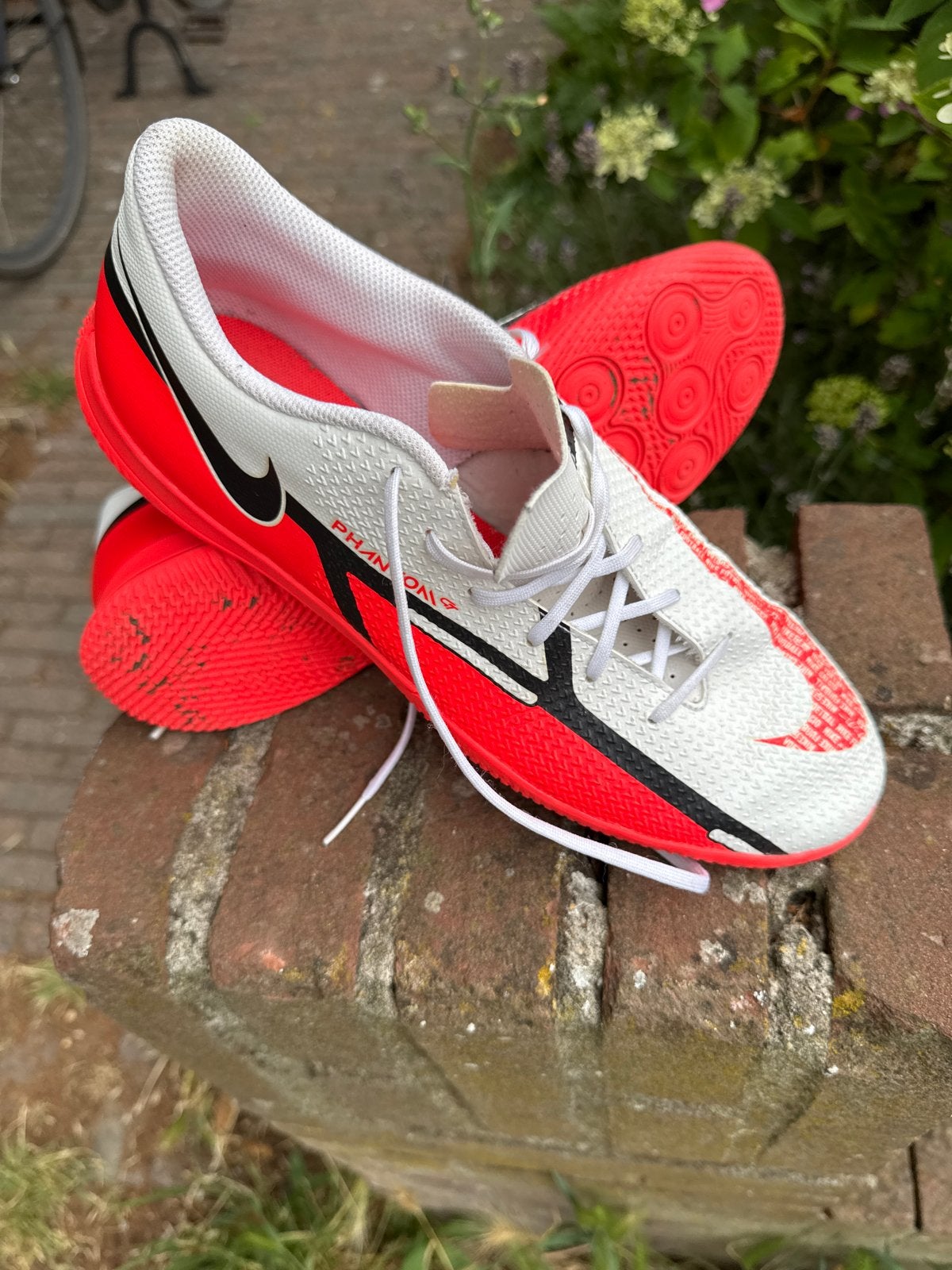 Nike Phantom Zaalvoetbalschoenen Maat 44 - Gebruikt, Ophalen, Gebruikt, Schoenen