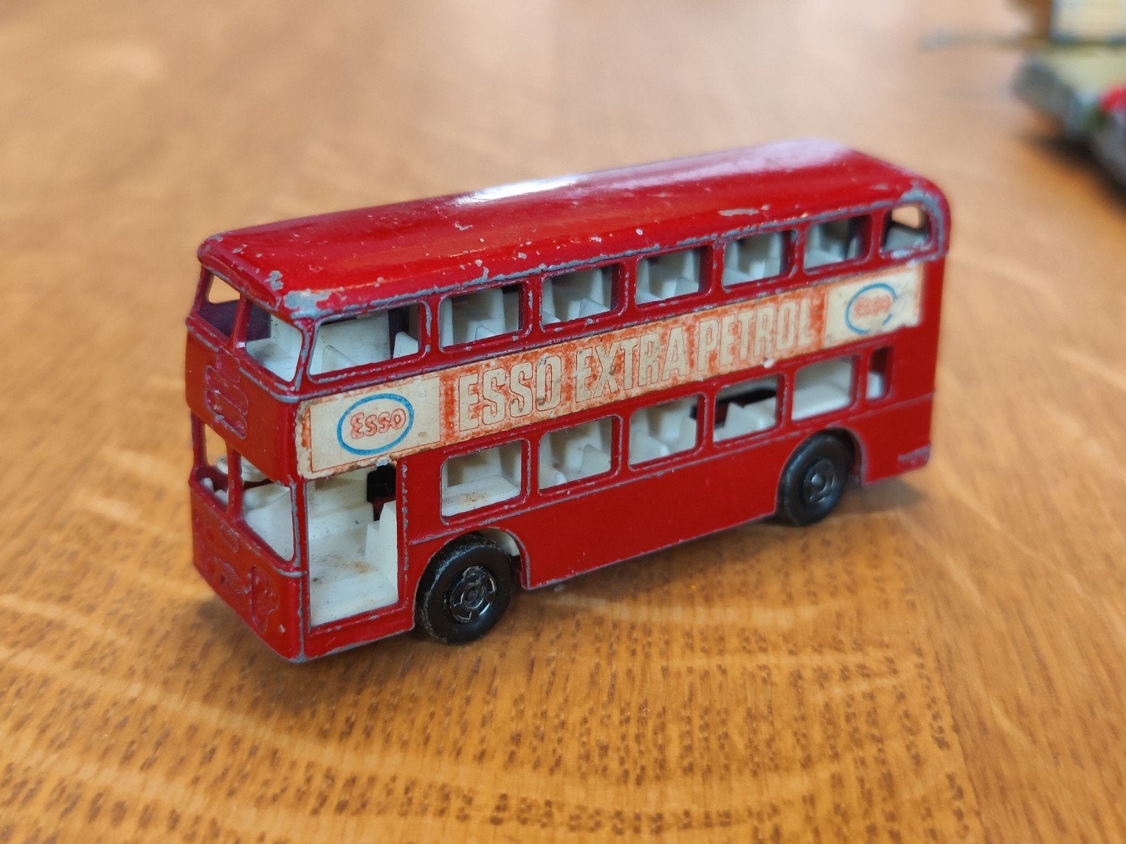 Matchbox Daimler Dubbeldekker Bus ROOD, Hobby en Vrije tijd, Modelauto's | Overige schalen, Ophalen of Verzenden, Zo goed als nieuw