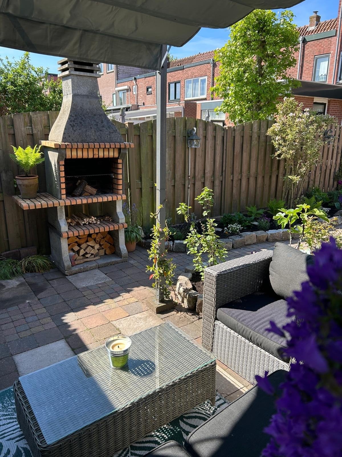 GRATIS: Tuinbarbecue met opslagruimte voor hout, Ophalen, Gebruikt