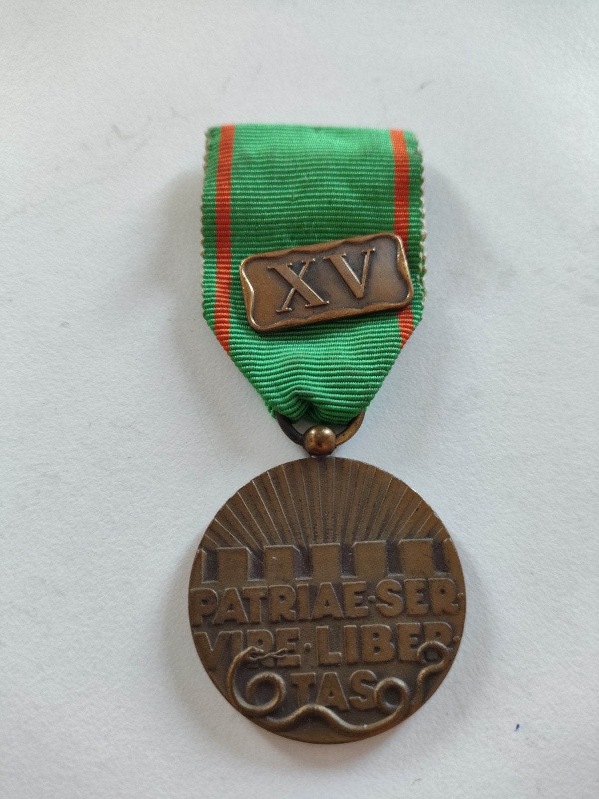 Oude Nederlandse Medaille met 'XV' en 'Je Maintiendrai', Ophalen of Verzenden