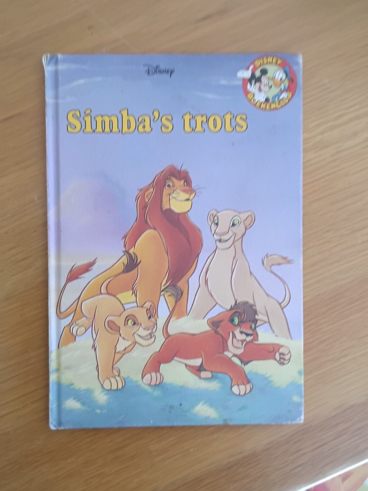 Disney Simba's trots - Het verhaal van de Leeuwenkoning, Ophalen of Verzenden, Gelezen, Disney, Sprookjes