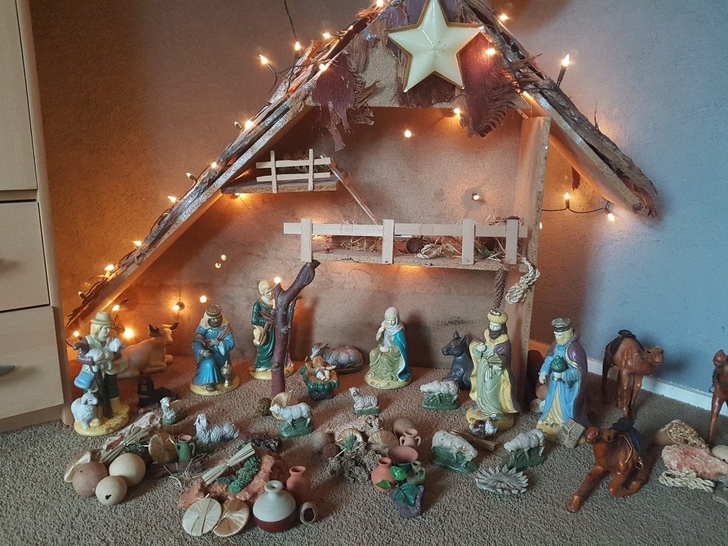 Kerststal met beelden groep, Diversen, Ophalen of Verzenden, Zo goed als nieuw