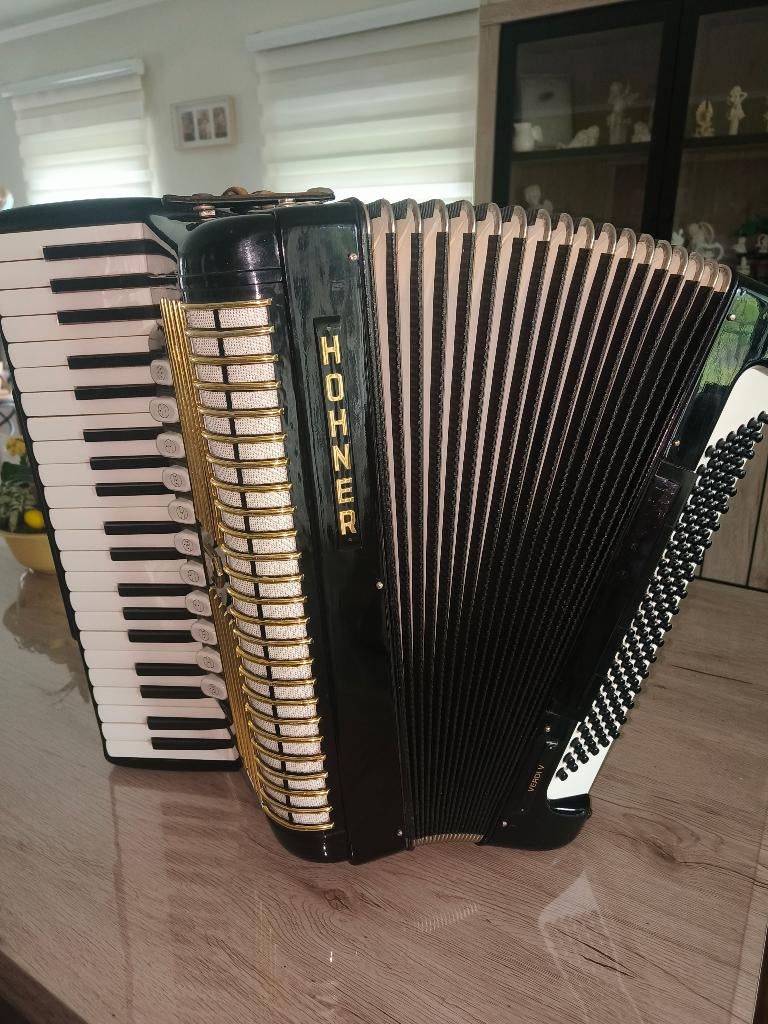 Accordeon, Muziek en Instrumenten, Accordeons, Met koffer, Toetsaccordeon, Zo goed als nieuw, 120-bas