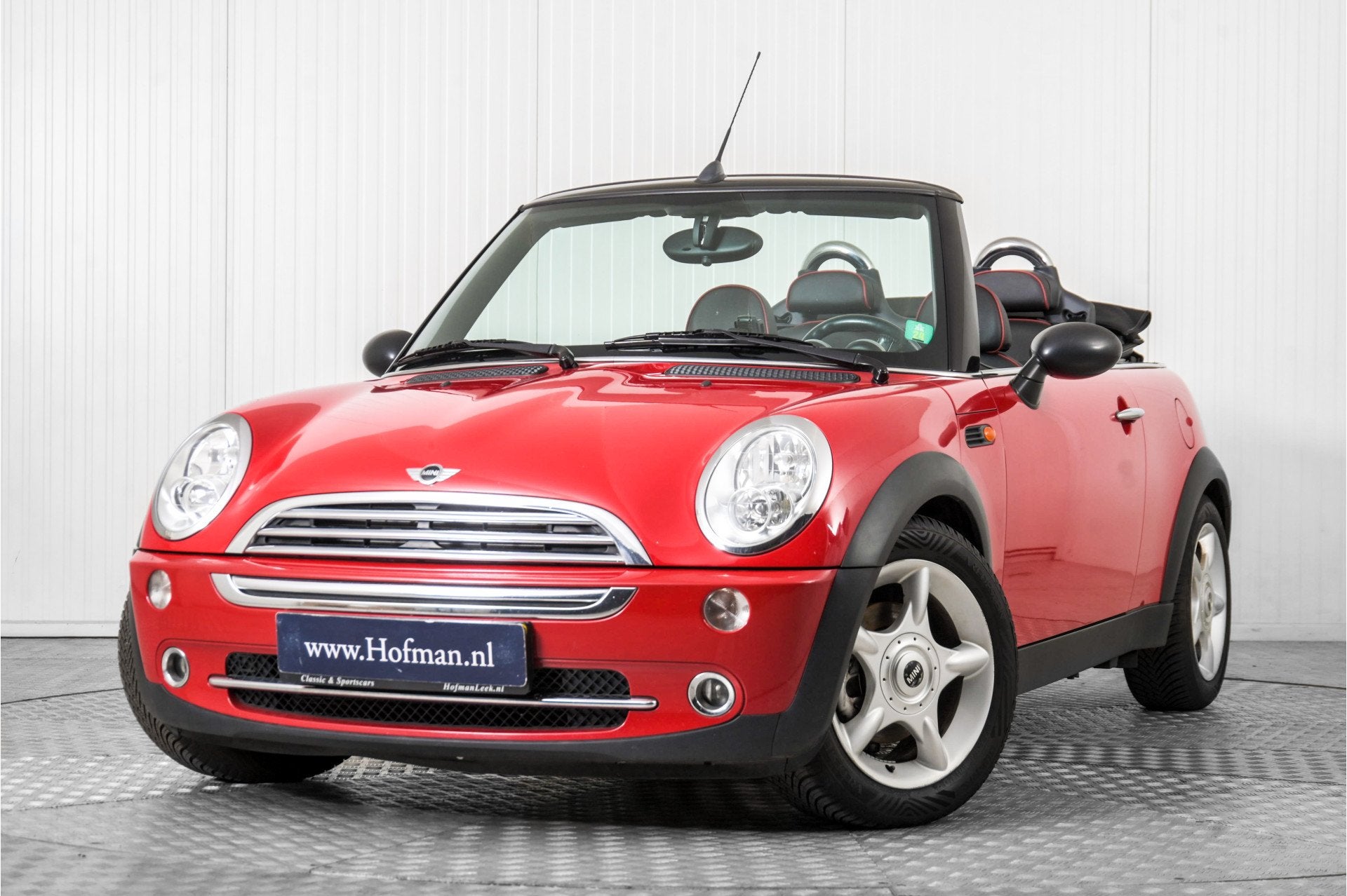 MINI Cabrio 1.6 One Pepper (bj 2004), Auto's, Gebruikt, 4 cilinders, Cabriolet, 4 stoelen