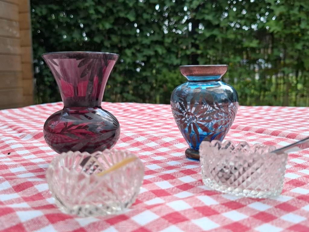 Set van 2 vintage glazen vazen en 2 zoutvaatjes, Ophalen