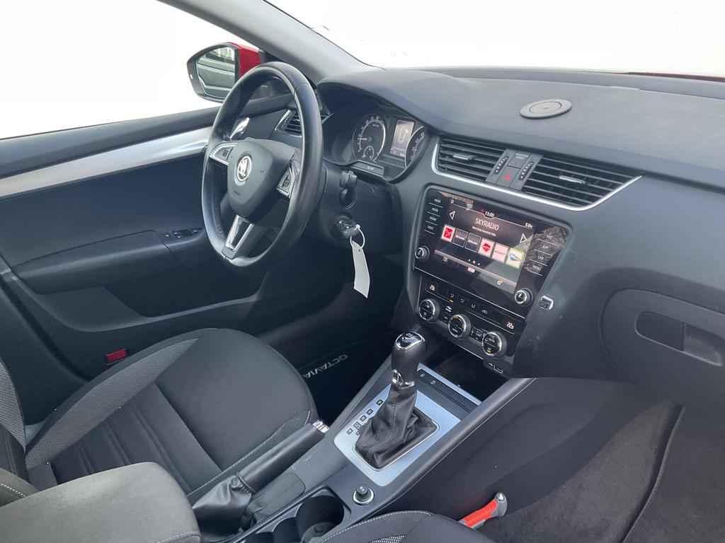 Skoda Octavia Combi 1.6 TDI Automaat 1Eig Carplay Adapt.Crui, Auto's, Skoda, Gebruikt, Euro 6, 4 cilinders, 116 pk