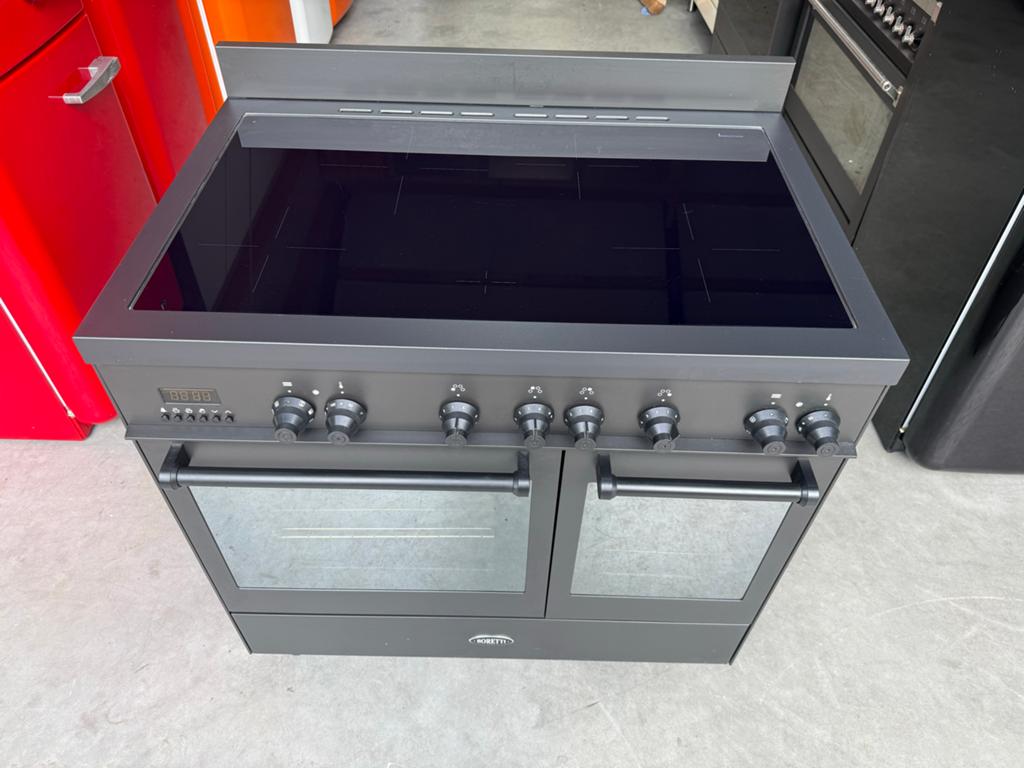 Boretti Fornuis met Inductie Kookplaat en Dubbele Oven, Hete lucht, 60 cm of meer, Zo goed als nieuw, Energieklasse A of zuiniger