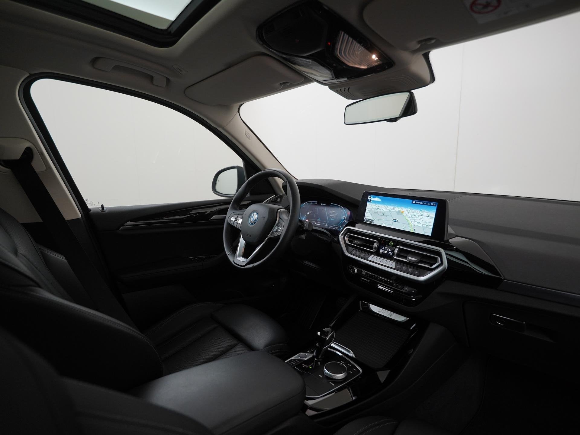 BMW X3 xDrive30e Business Design | Panoramadak | Leder | Zon, Auto's, BMW, Gebruikt, 4 cilinders, Bedrijf, Vierwielaandrijving
