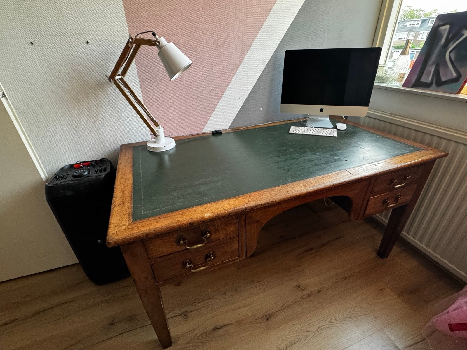 Klassiek houten bureau met groen lederen blad (vintage), Ophalen, Overige typen, Gebruikt, Bruin