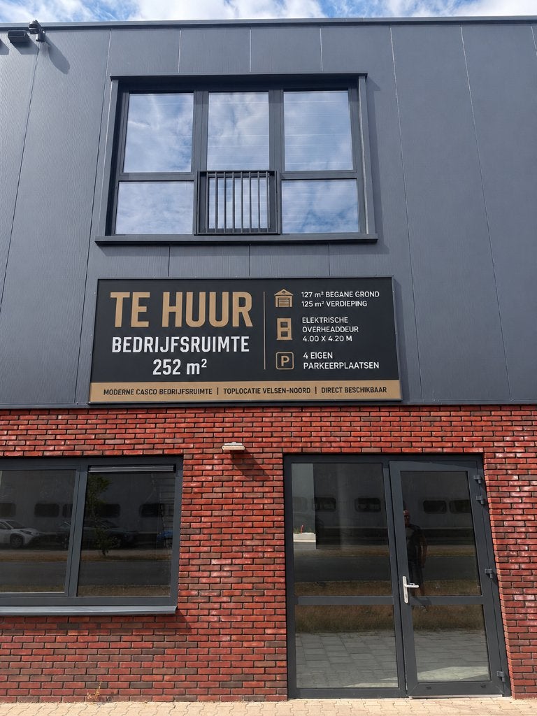 Representatieve bedrijfsruimte in Velsen-Noord te huur, 252 m², Huur, Bedrijfsruimte