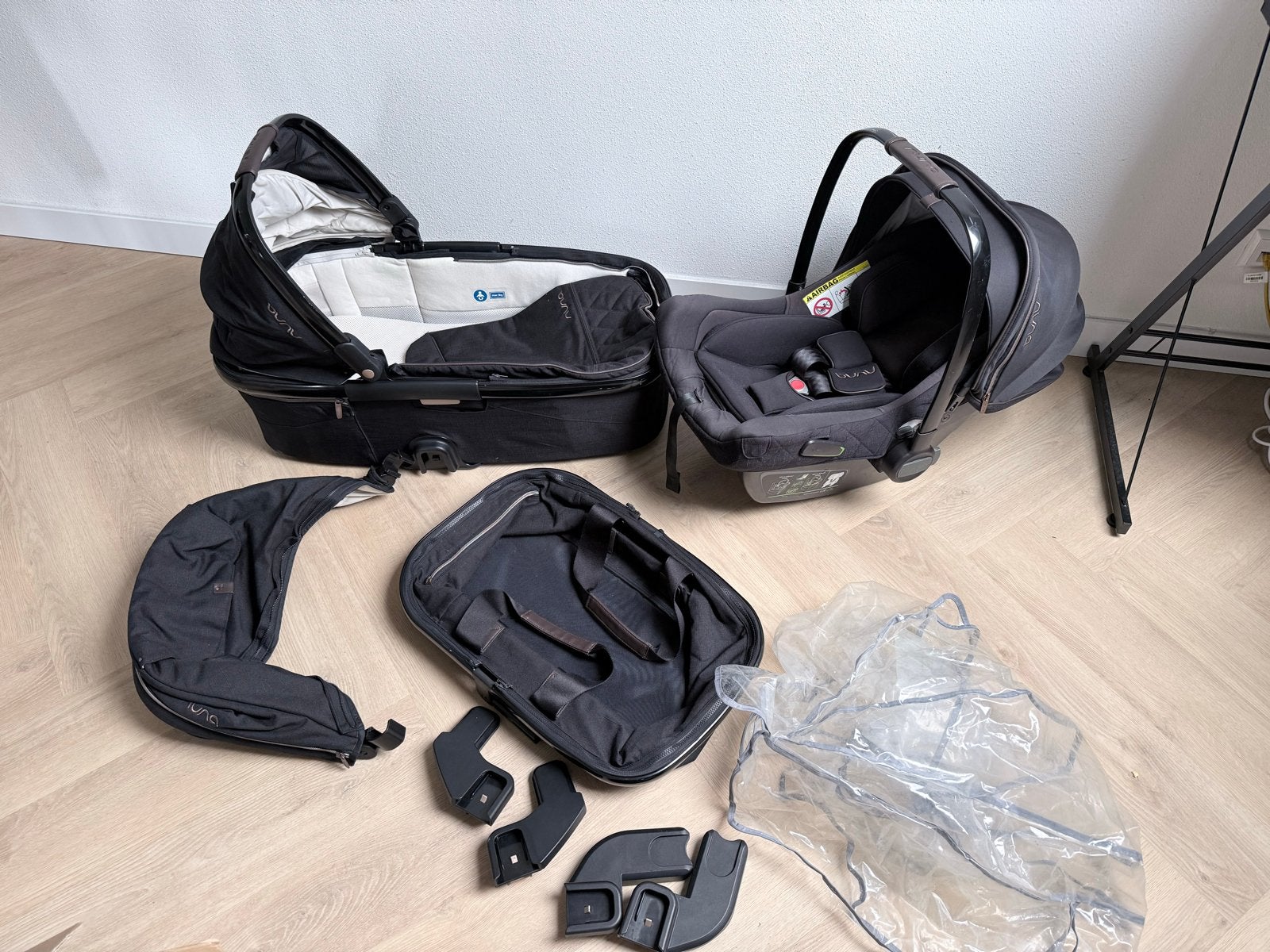Nuna Pipa LX autostoel maxicosi met Nuna Pipa Next reiswieg, Zijbescherming, Zo goed als nieuw, Isofix, 0 t/m 13 kg