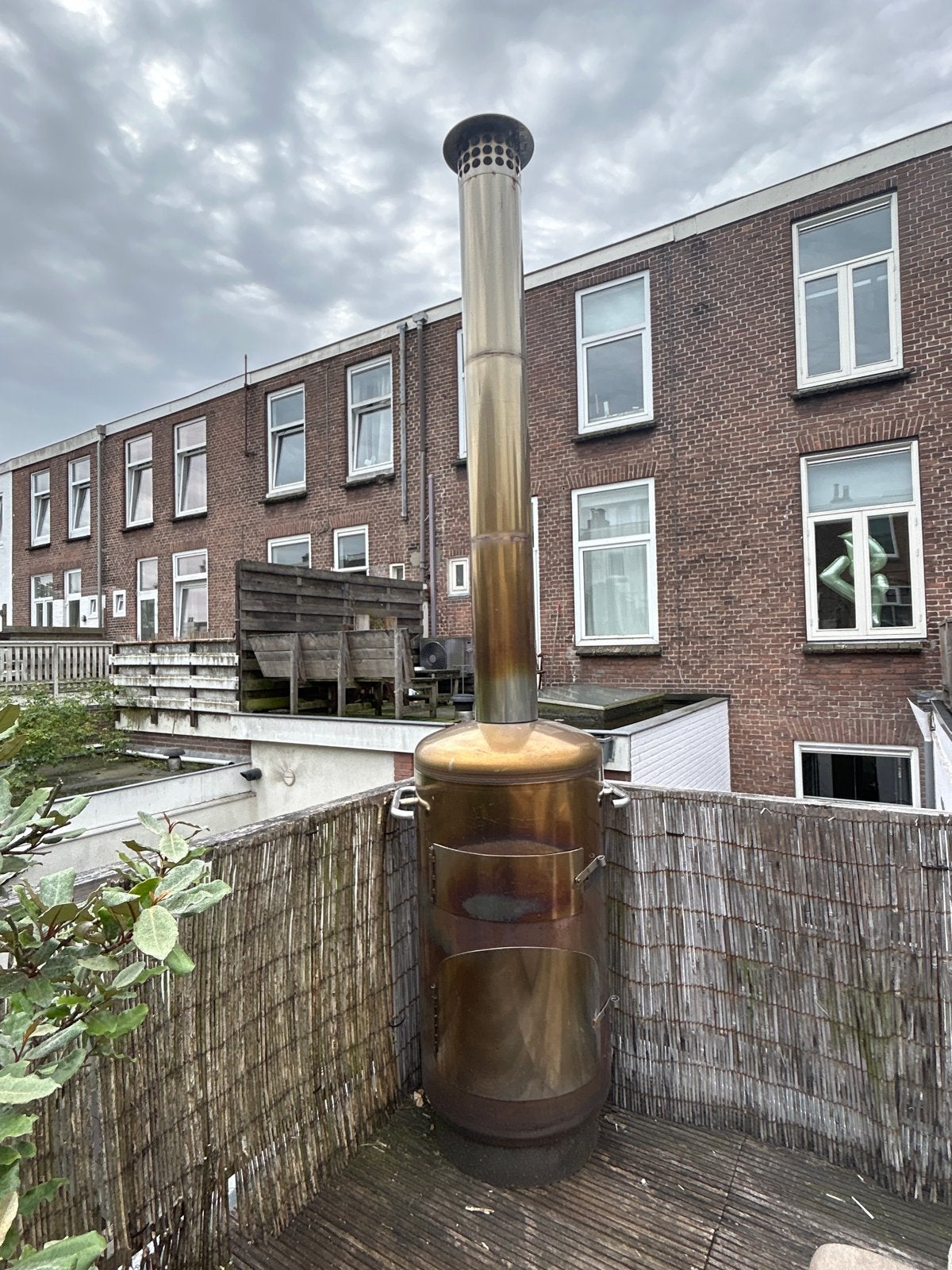 Houtgestookte pizzaoven / buitenhaard, Tuin en Terras, Ophalen of Verzenden, Gebruikt, Vrijstaand
