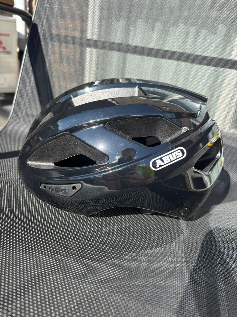 Fietshelm van Abus, Heer, Overige maten, Ophalen of Verzenden, Zo goed als nieuw