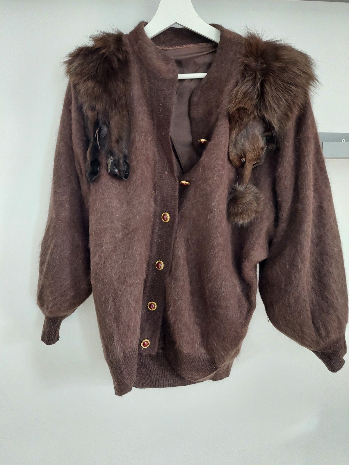 Set van 2 vestjes: bruin en zwart met angora en bont, Bruin, Ophalen of Verzenden, Gedragen, Karita