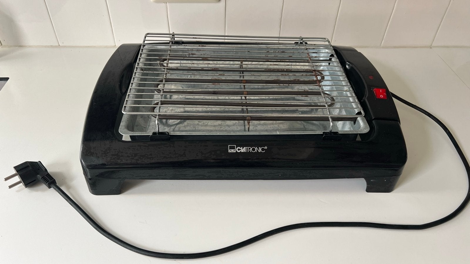 Clatronic BQ 2977 N elektrische tafelbarbecue, Witgoed en Apparatuur, Grillplaten, Ophalen of Verzenden, Gebruikt, Tafelgrill