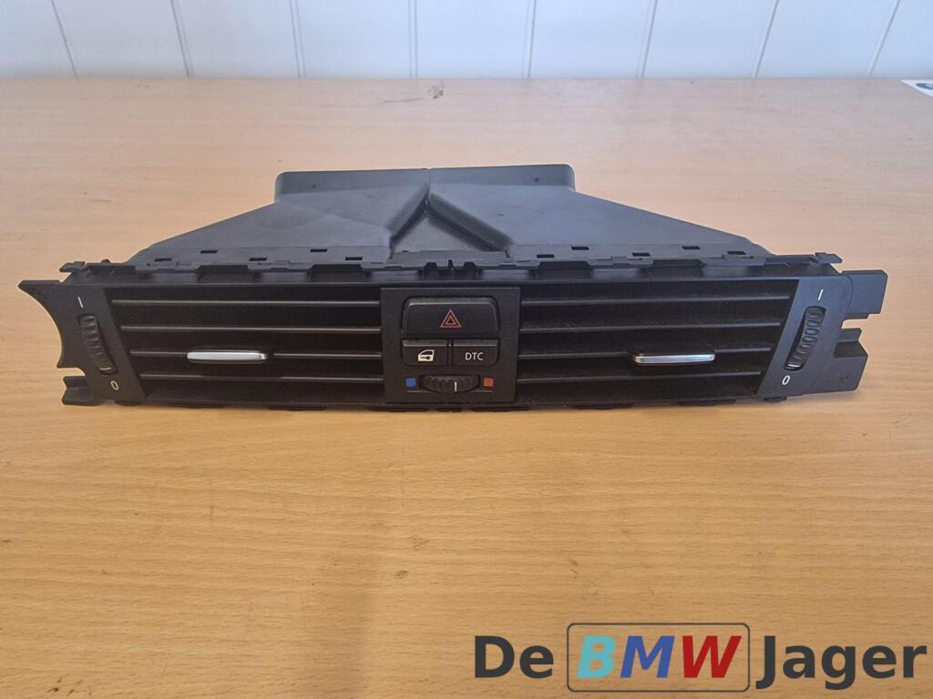 Ventilatierooster midvoor BMW E90 E91 E92 E93 6924082, Gebruikt, Ophalen of Verzenden, BMW, BMW