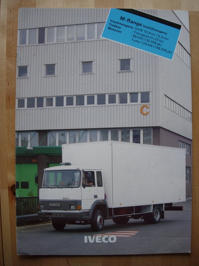 Iveco M-Range Brochure 1984 115 135, Iveco, Ophalen of Verzenden, Zo goed als nieuw, Overige merken