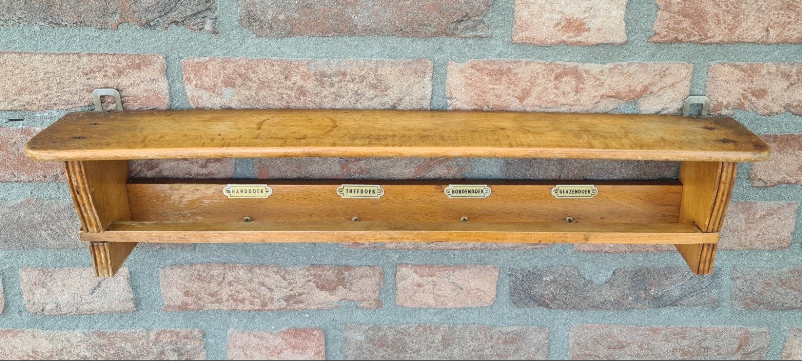 Houten handdoekenrek '60, Ophalen