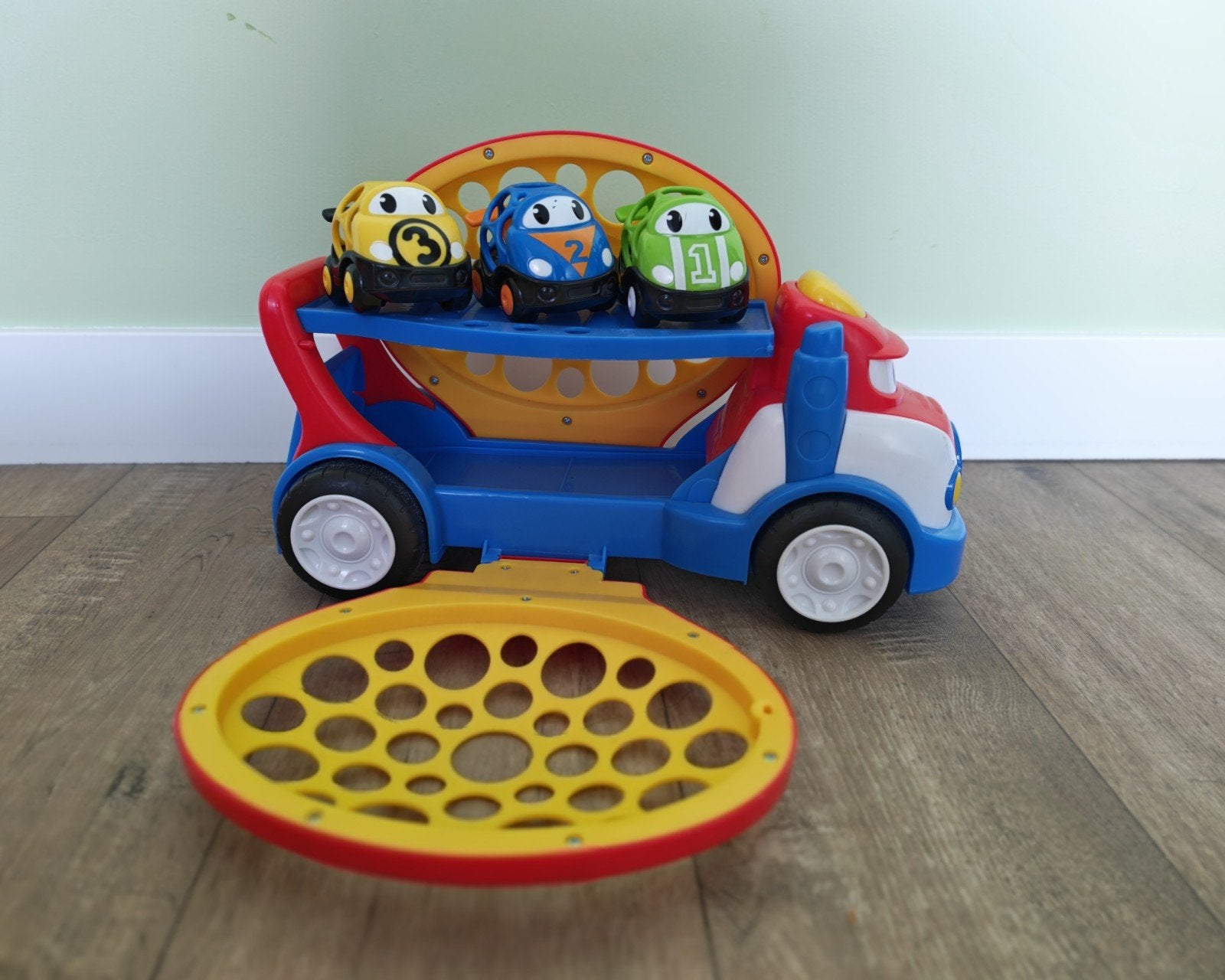 O-ball Go Grippers Race Truck met 3 auto's, Ophalen, Gebruikt, Auto, Met wieltjes