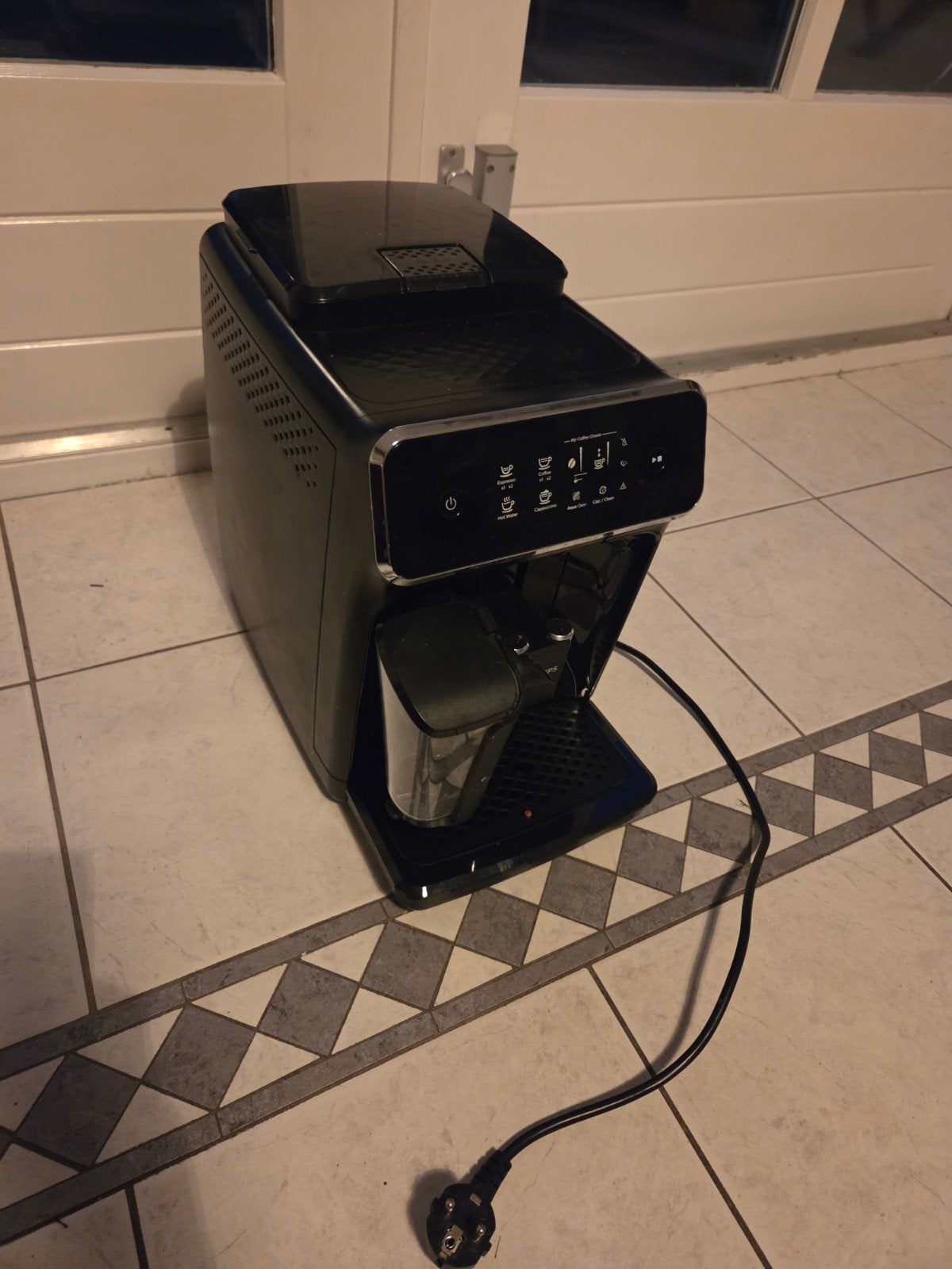 Philips Volautomatische Bonenmachine EP2231 Cappuccino Maker, Witgoed en Apparatuur, Ophalen
