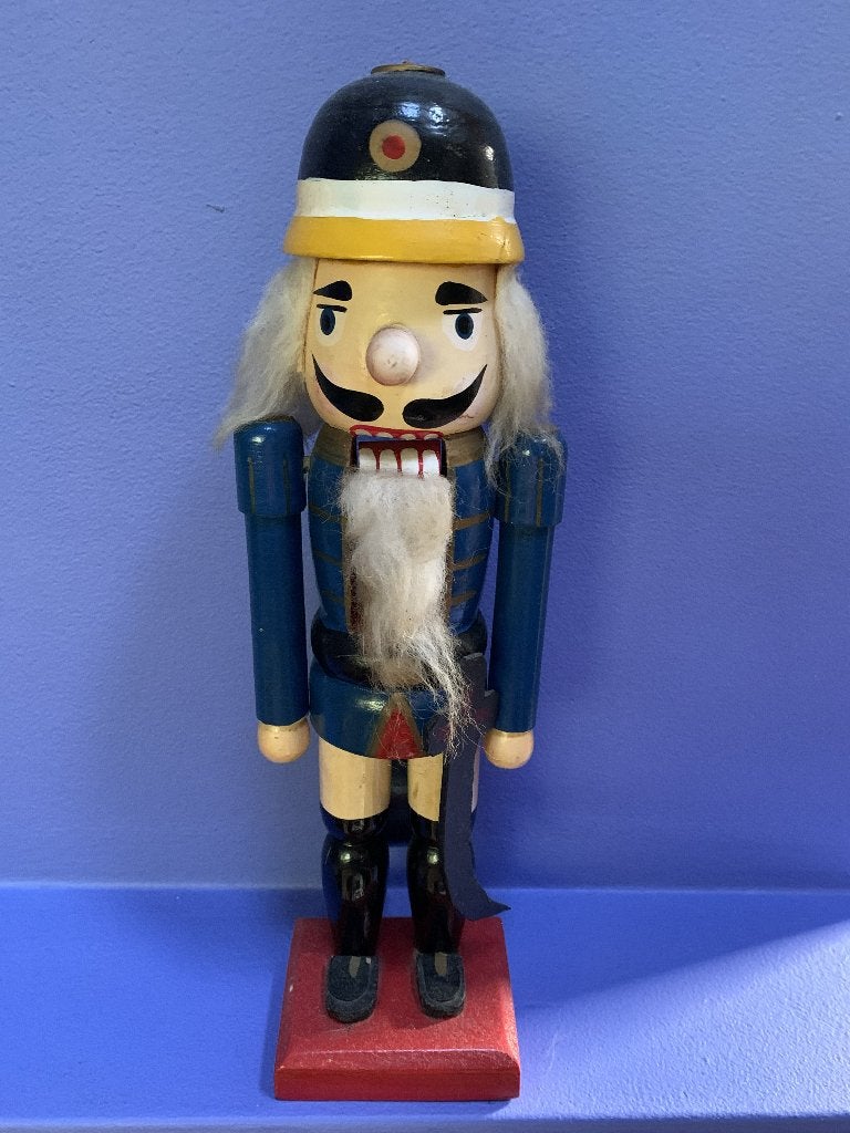 Vintage houten notenkraker van 32 cm hoog, Ophalen of Verzenden, Huis en Inrichting