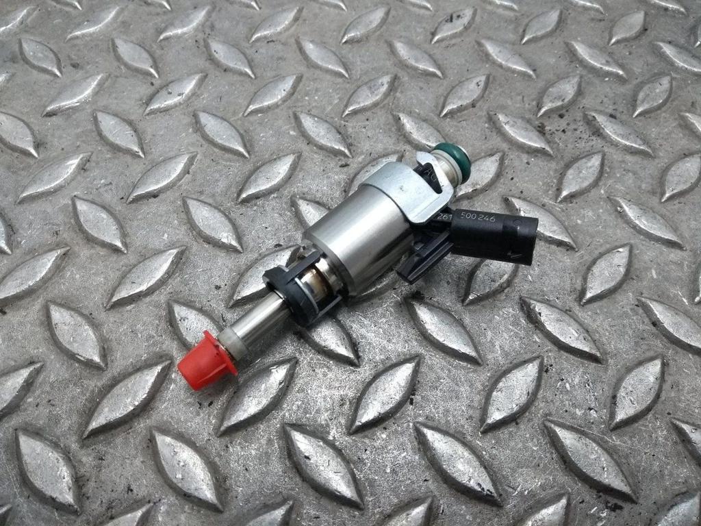 VOLKSWAGEN GOLF BRANDSTOF INJECTOR / VERSTUIVER 2016, Auto-onderdelen, Ophalen of Verzenden, Gebruikt, Stiba lid