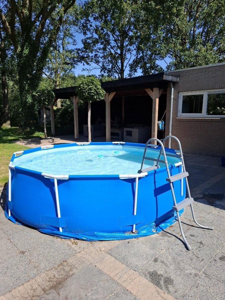 Bestway zwembad 305x76 cm + zandfilterpomp & accessoires, Ophalen, Rond, Zo goed als nieuw, Opzetzwembad