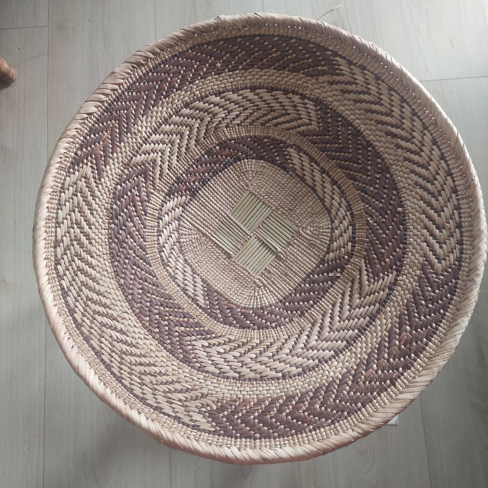 Decoratieve rieten schaal/mand, bruin/beige, Ophalen of Verzenden, Rond, Riet