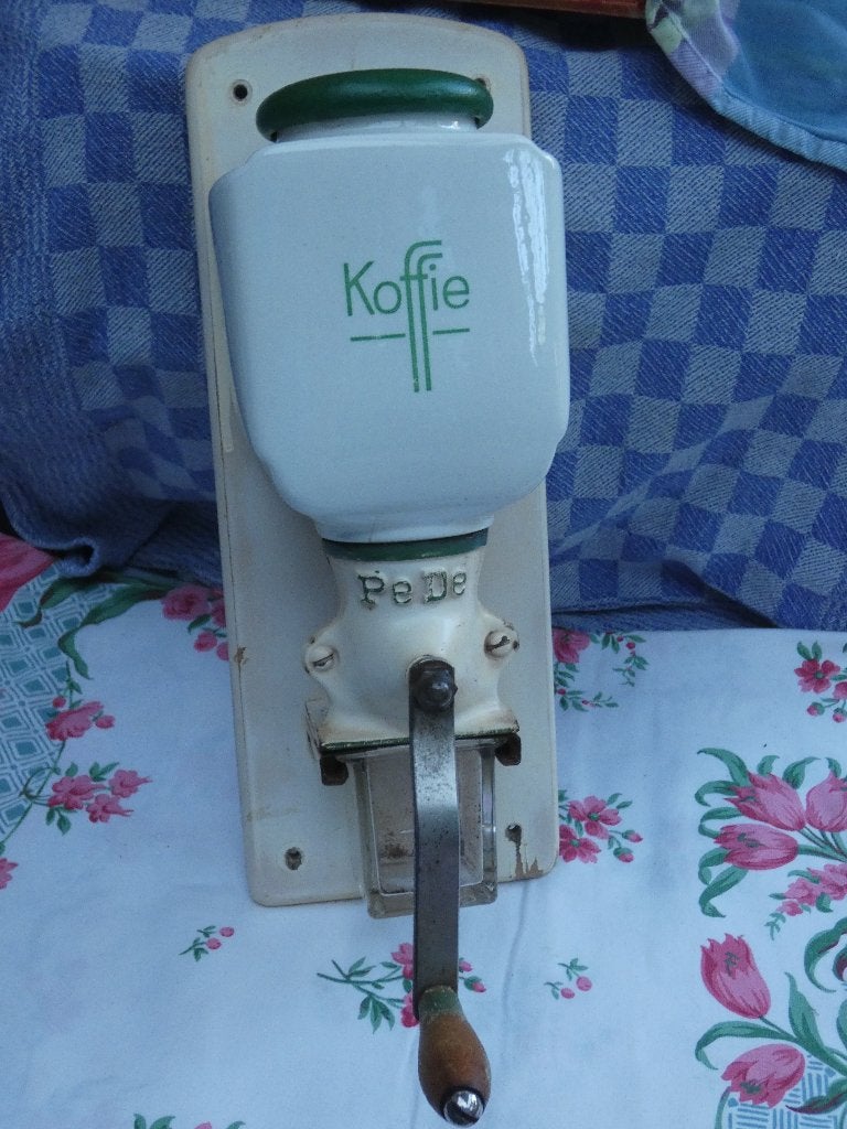 oude koffiemolen/ PEDE koffiemolen, Ophalen of Verzenden