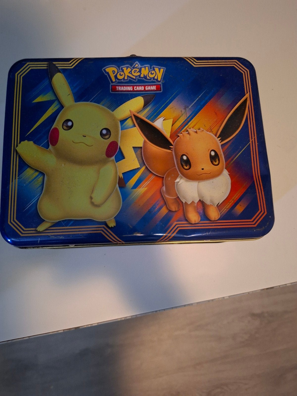 Pokémon Pikachu & Eevee Bewaardoos / Lunchbox, Ophalen