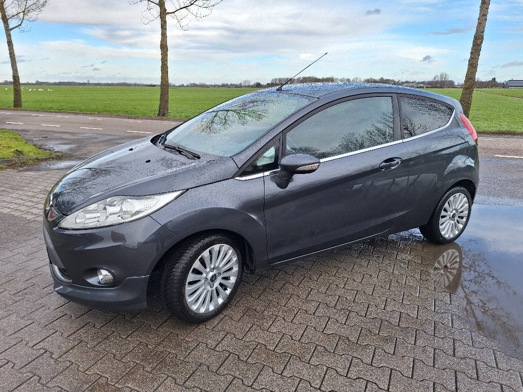Ford Fiësta 1.4 71KW 3DR 2009 Grijs, Auto's, Voorwielaandrijving, Euro 5, 31 €/maand, 4 cilinders