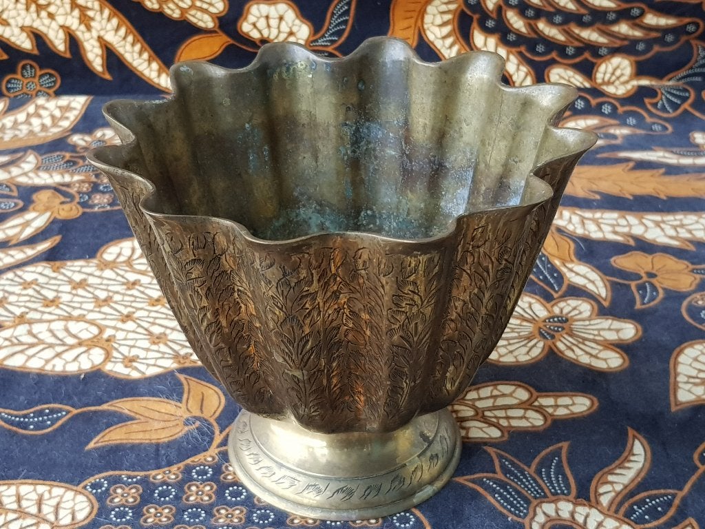 Mooie oude antieke pot uit Indonesië van bewerkt koper 13 cm, Antiek en Kunst, Ophalen of Verzenden, Koper