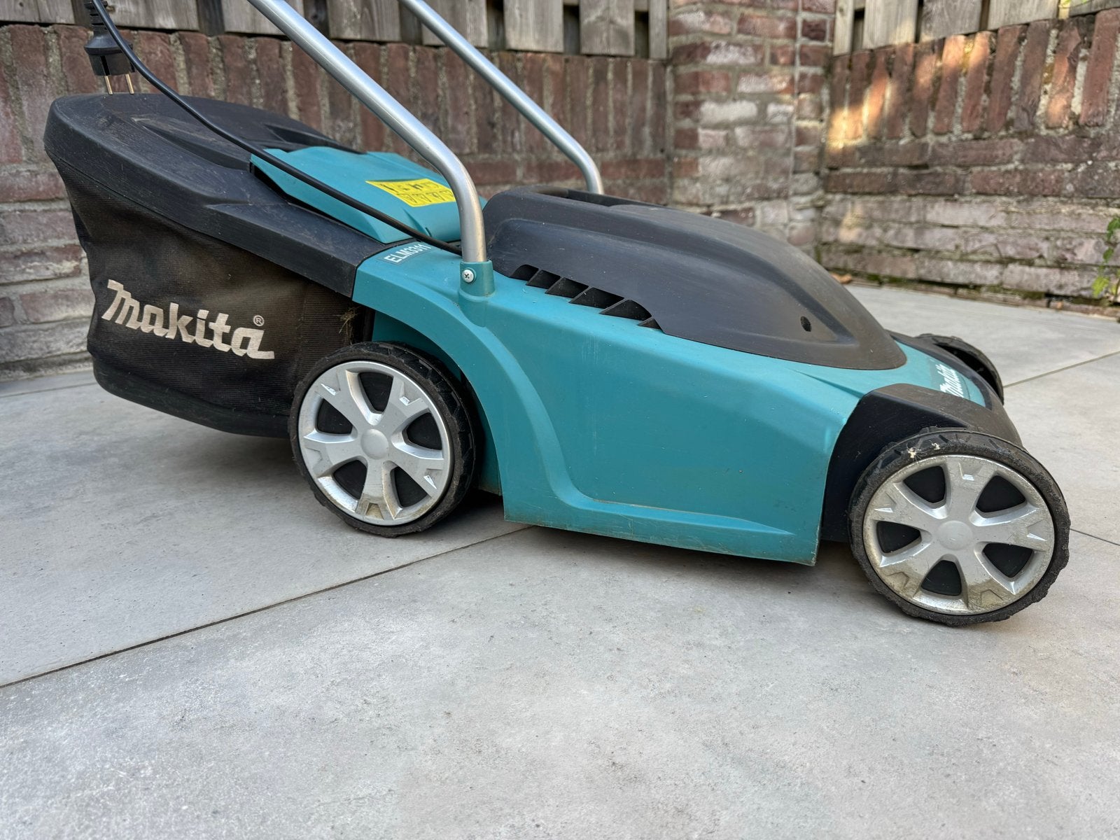 Makita Elektrische grasmaaier, Tuin en Terras, Ophalen, Gebruikt