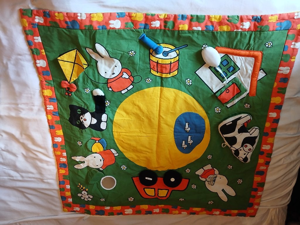 Prachtig ontdek en speel kleed van NIJNTJE 100 bij 100 cm, Ophalen of Verzenden, Zo goed als nieuw