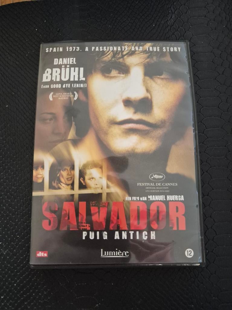 Salvador, Vanaf 12 jaar, Ophalen of Verzenden, Zo goed als nieuw, Actiethriller