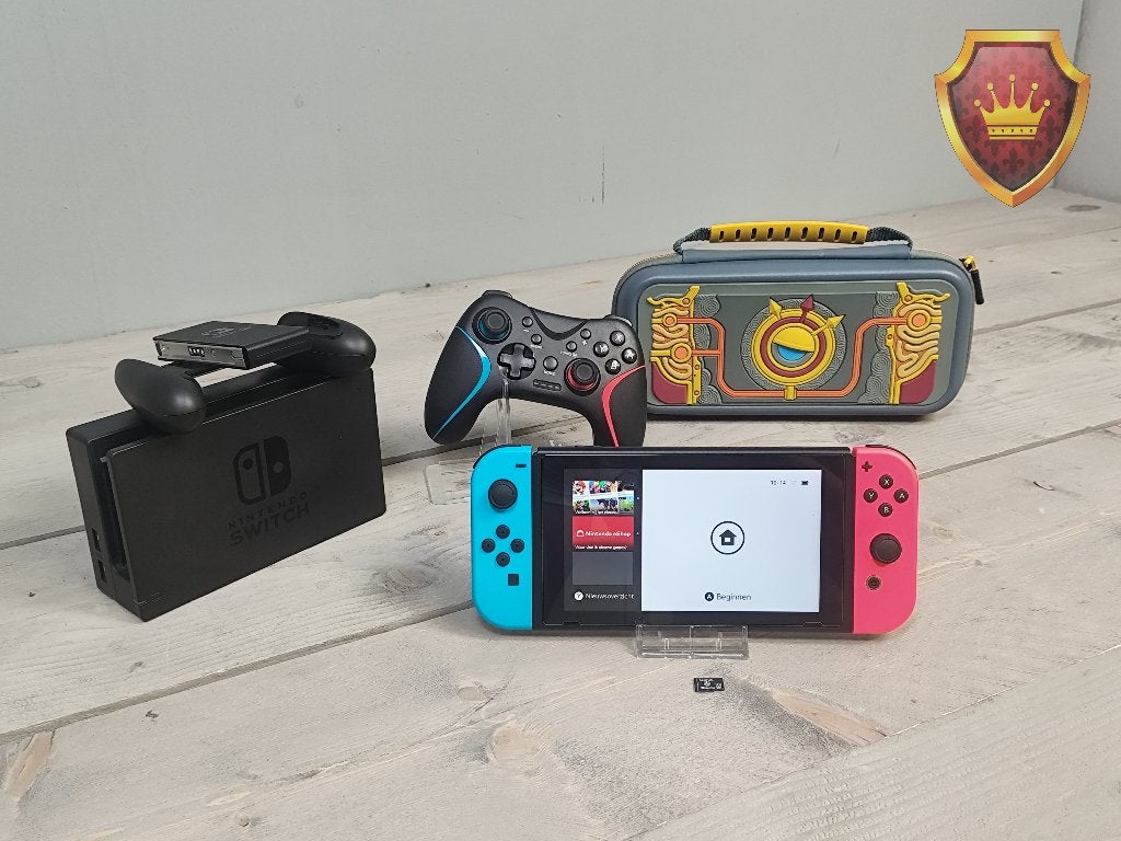 Nintendo Switch V2, Zelda Case, Fortnite 128GB - Nieuwstaat, Spelcomputers en Games, Games | Nintendo Switch, Zo goed als nieuw