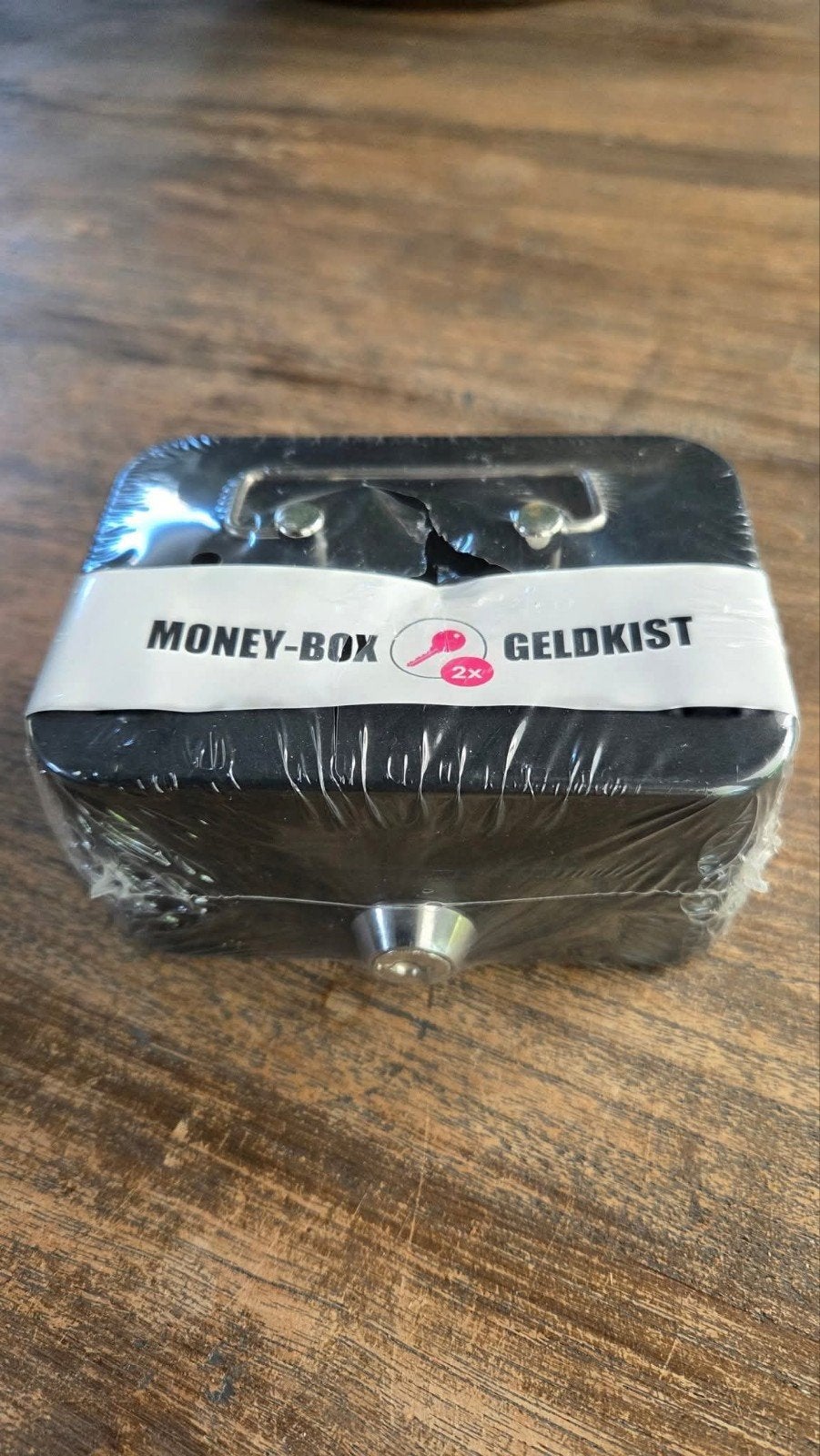 Klein zwart geldkistje met 2 sleutels., Verzamelen, Spaarpotten, Ophalen of Verzenden, Nieuw, Metaal of Blik