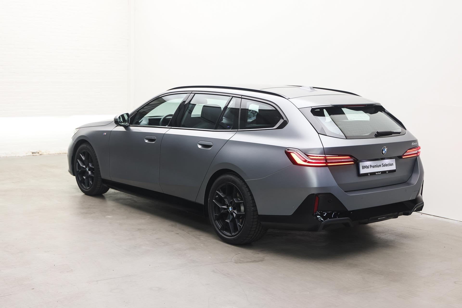 BMW 5 Serie Touring 520i High Executive M Sport Automaat / P, Auto's, Achterwielaandrijving, Gebruikt, Origineel Nederlands, Adaptive Cruise Control