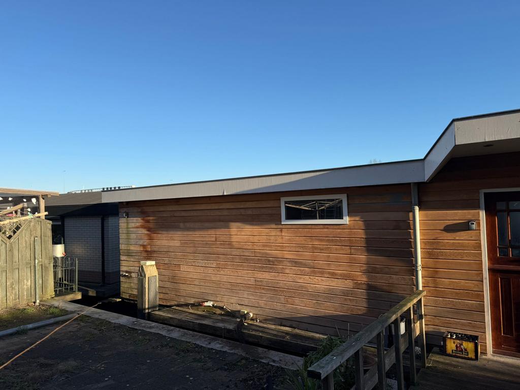 Te koop woonark/watervilla zonder ligplaats betonnen casco, Verkoop zonder makelaar, 2 kamers, Utrecht