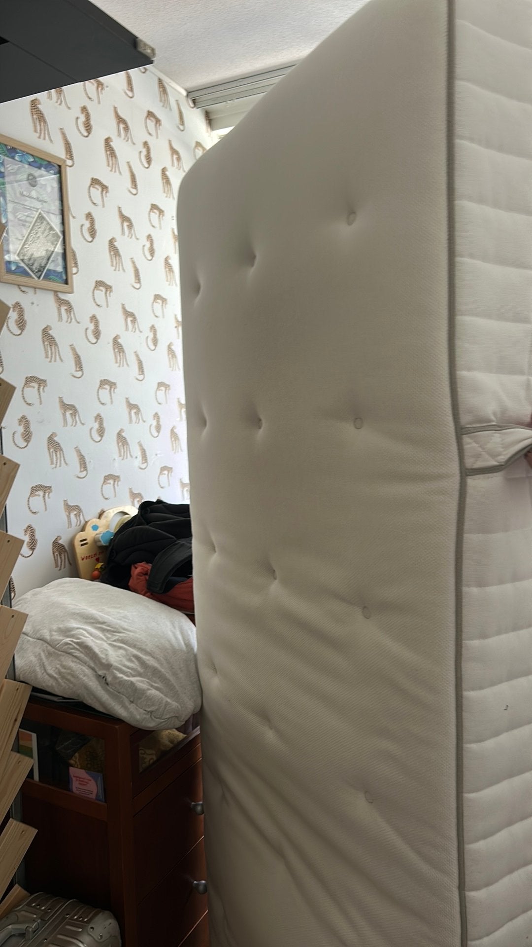 Moet vandaag weg Ikea matras nooit gebruikt, Huis en Inrichting, Ophalen, Zo goed als nieuw, Eenpersoons
