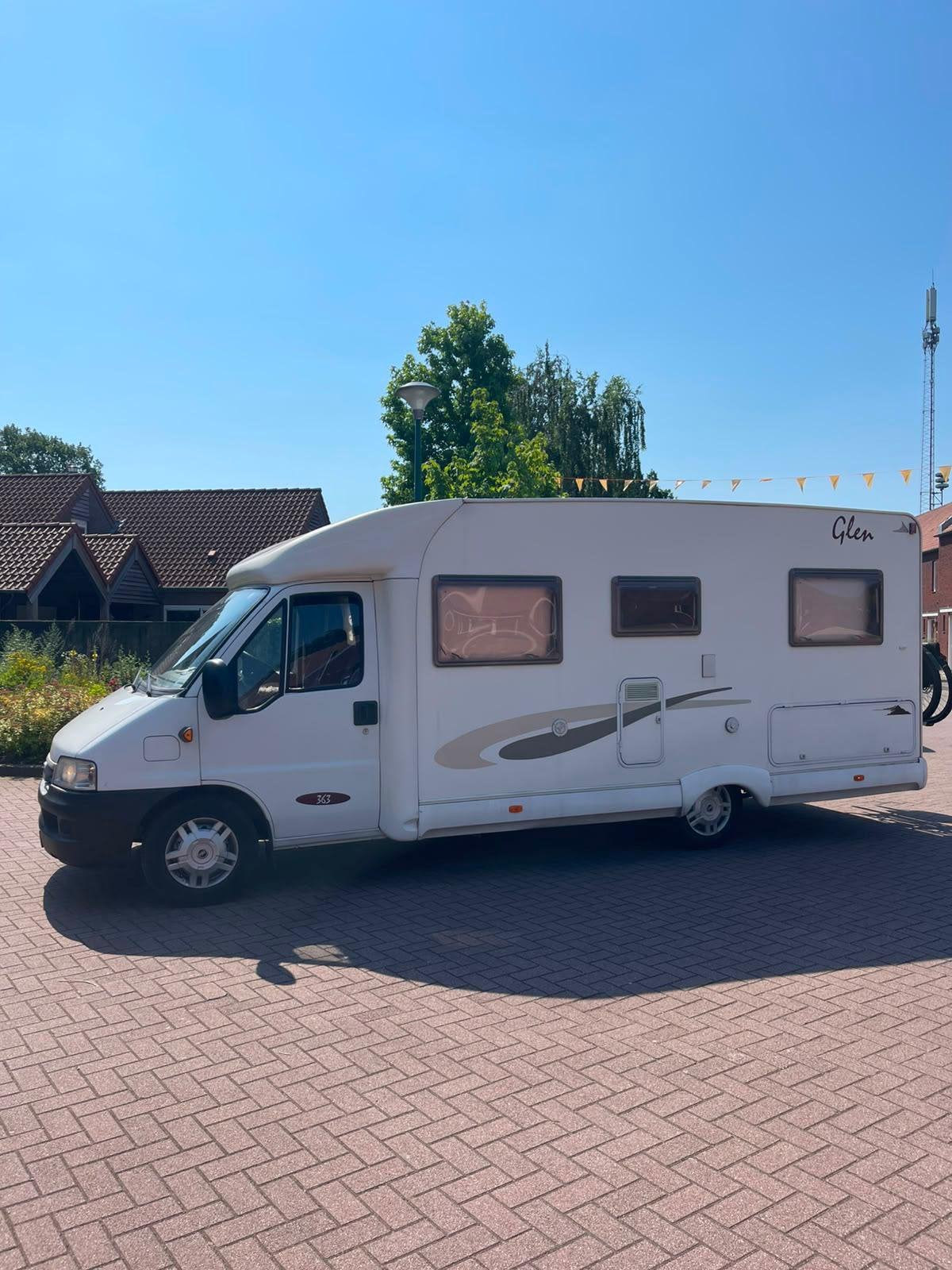 Camper, MC Louis Glen, Particulier, Half-integraal