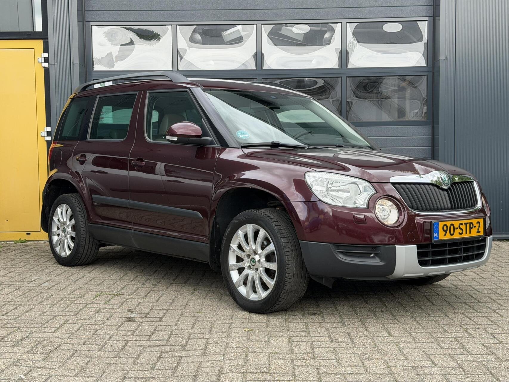 Skoda Yeti 1.2 TSI | Cruise | Airco | nieuwe distributie, Auto's, Voorwielaandrijving, Euro 5, Gebruikt, 4 cilinders