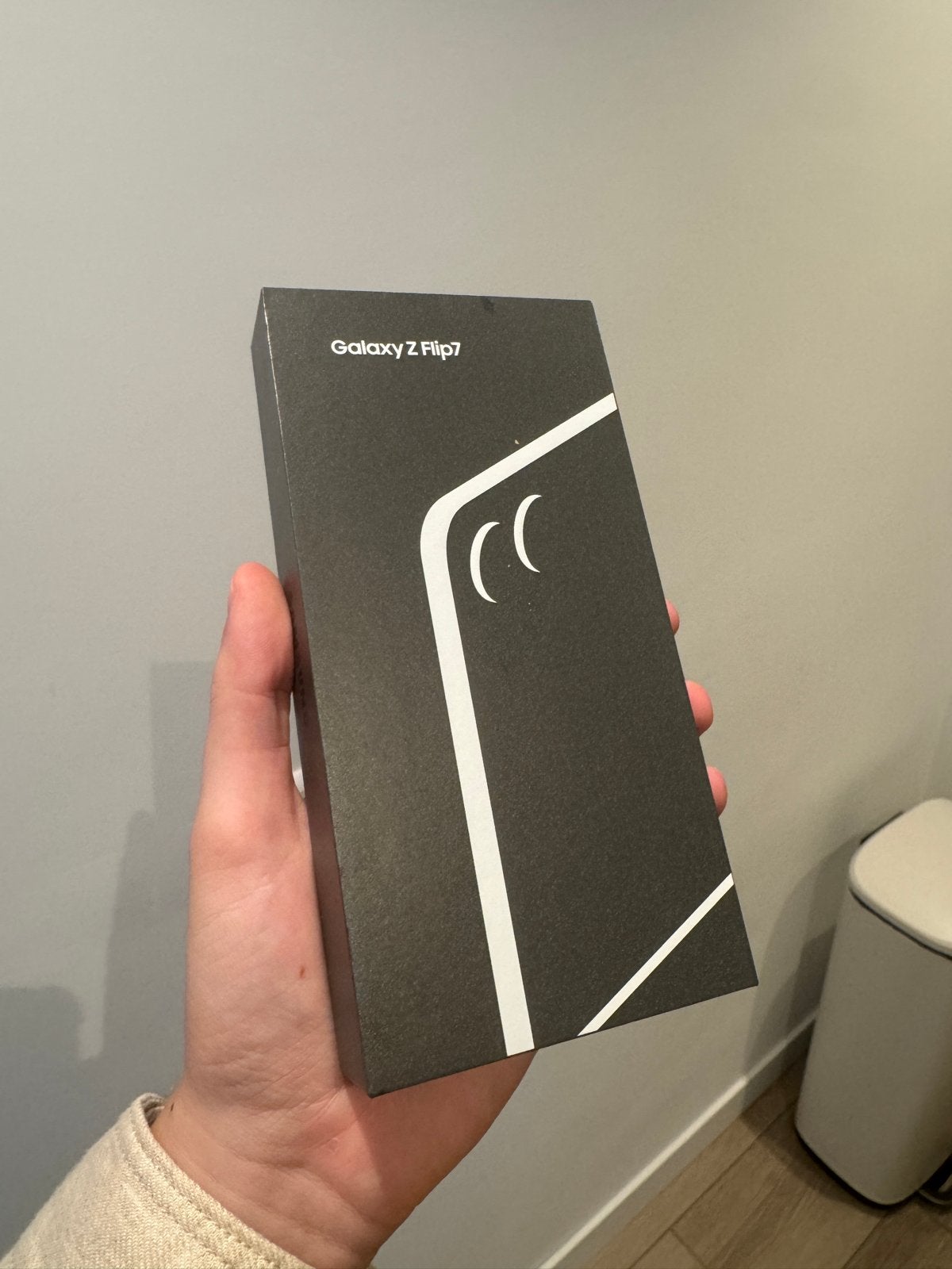 Foto 10 van Samsung Galaxy Z Flip 7 (Blue Shadow) & Galaxy Watch 8