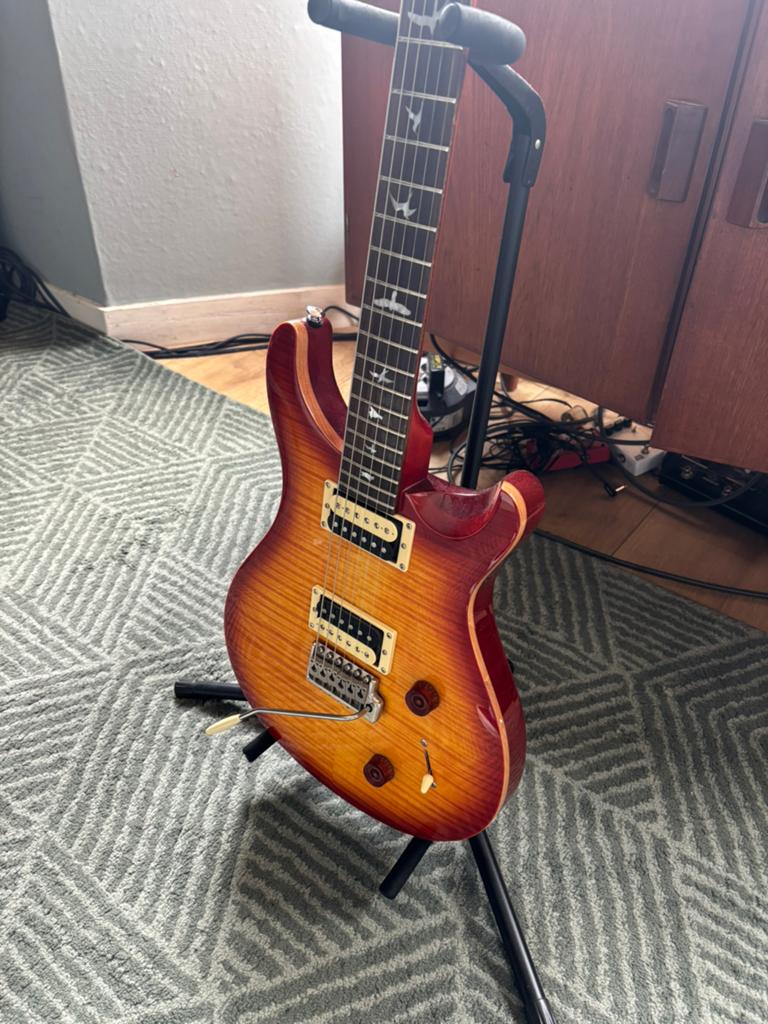 PRS SE Custom Cherry Burst - z.g.a.n., Muziek en Instrumenten, Ophalen, Zo goed als nieuw, Solid body, Paul Reed Smith